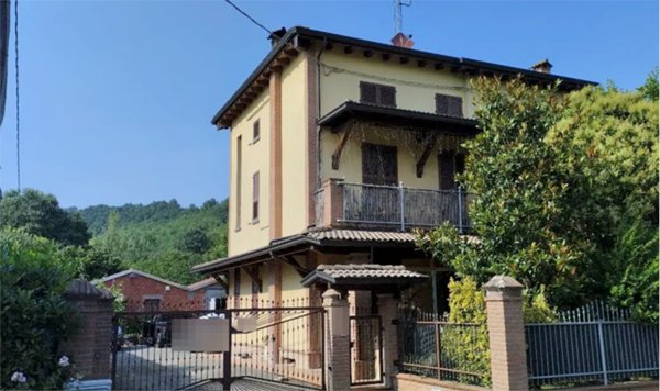appartamento in vendita a Noceto in zona Cella