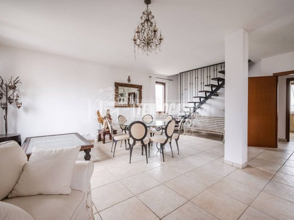 appartamento in vendita a Noceto in zona Ponte Taro