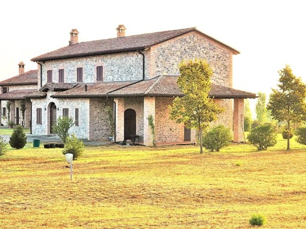 casa indipendente in vendita a Noceto
