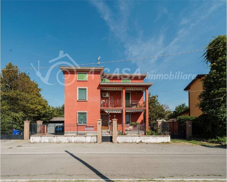 casa indipendente in vendita a Noceto