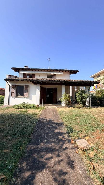 casa indipendente in vendita a Noceto