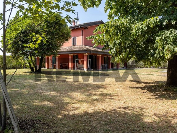 casa indipendente in vendita a Noceto