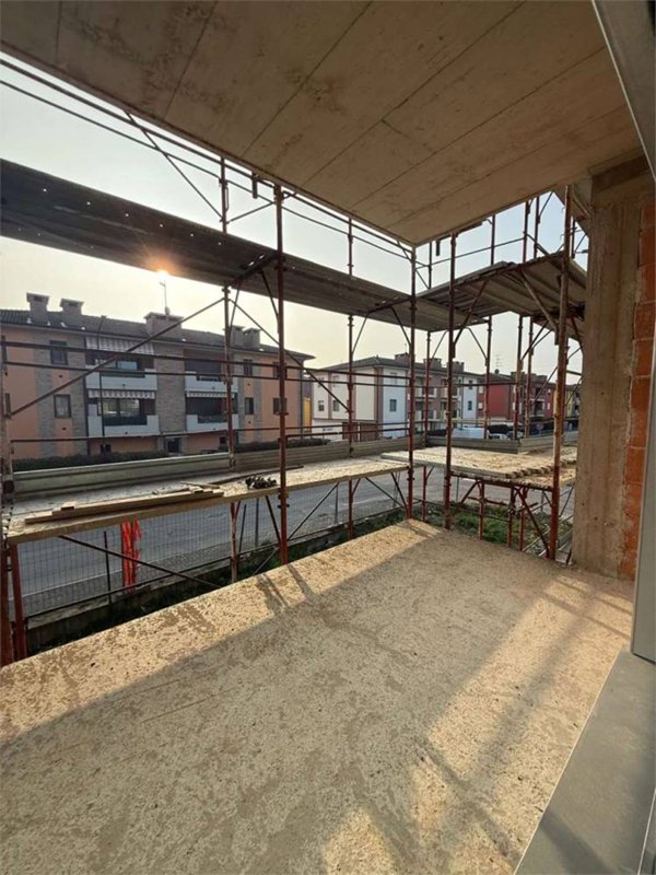 appartamento in vendita a Noceto in zona Ponte Taro