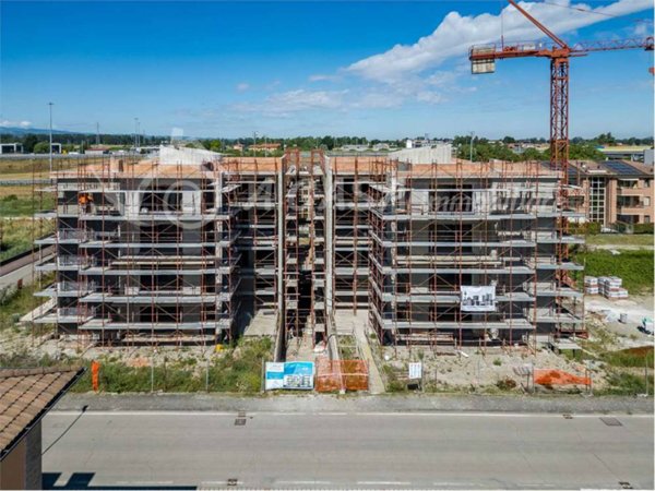 appartamento in vendita a Noceto in zona Ponte Taro