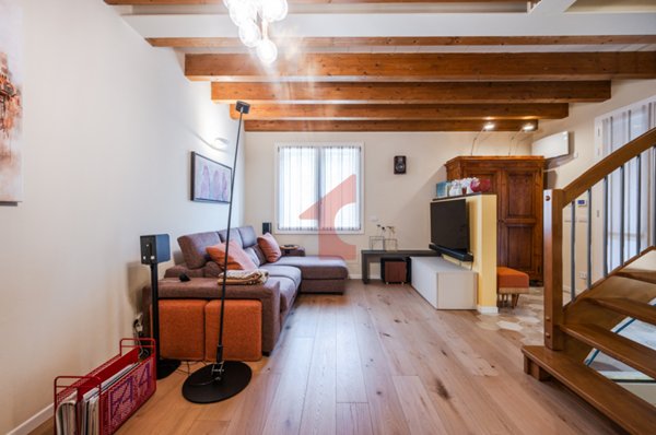casa indipendente in vendita a Noceto in zona Costa Mezzana
