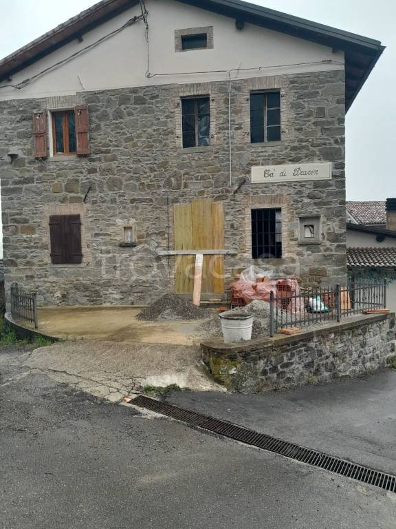 appartamento in vendita a Palanzano in zona Ranzano