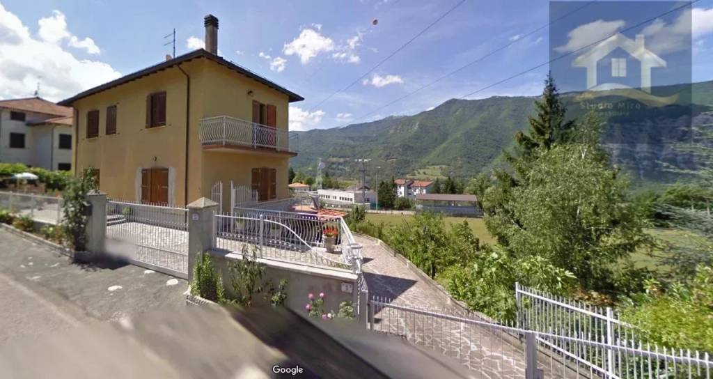 casa indipendente in vendita a Palanzano