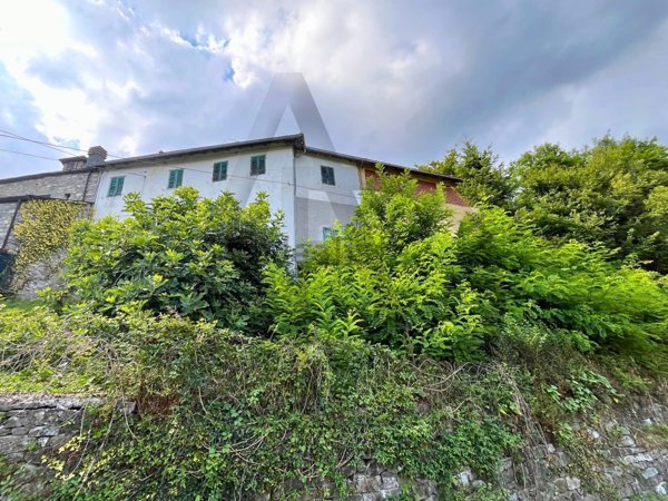 casa indipendente in vendita a Palanzano