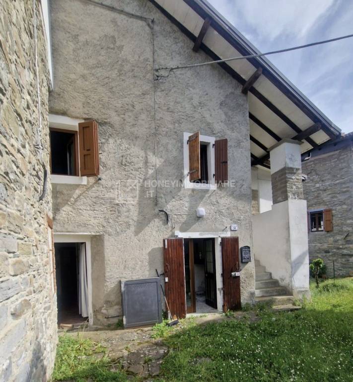 casa indipendente in vendita a Palanzano in zona Celso