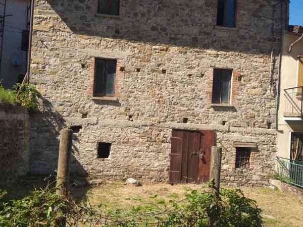 casa indipendente in vendita a Palanzano in zona Valcieca