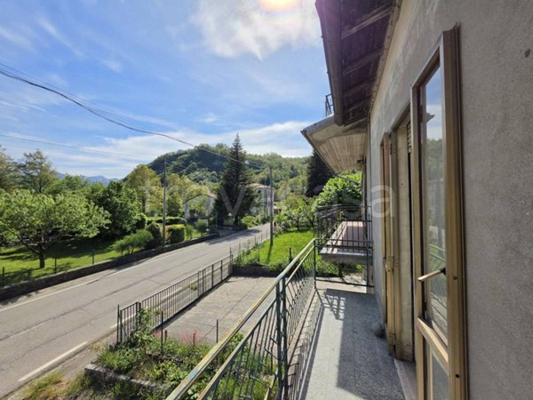 casa indipendente in vendita a Palanzano in zona Valcieca