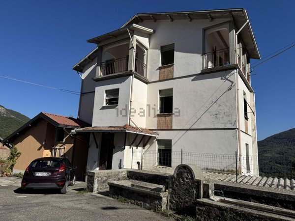 casa indipendente in vendita a Palanzano in zona Zibana