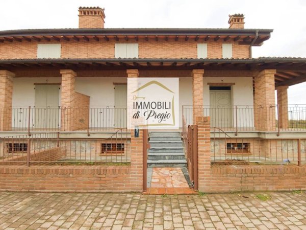 casa indipendente in vendita a Parma in zona Pablo
