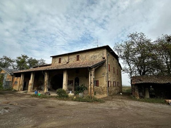 casa indipendente in vendita a Parma in zona Carignano