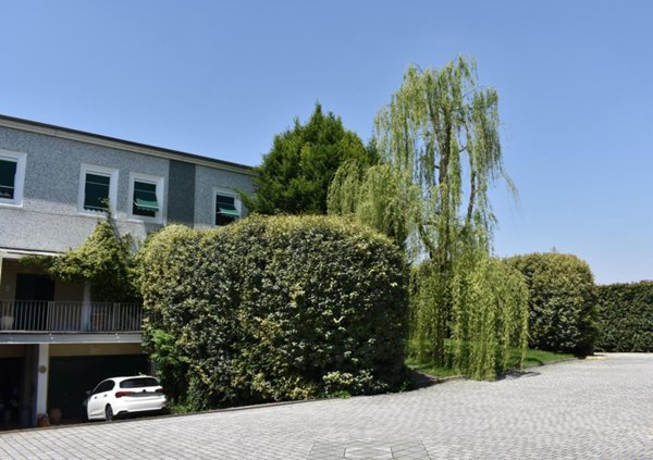 casa indipendente in vendita a Parma in zona Carignano