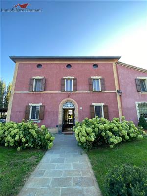 casa indipendente in vendita a Parma