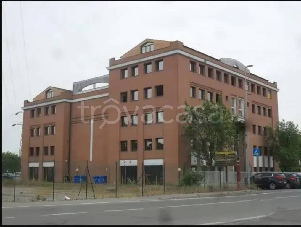 ufficio in vendita a Parma in zona San Leonardo