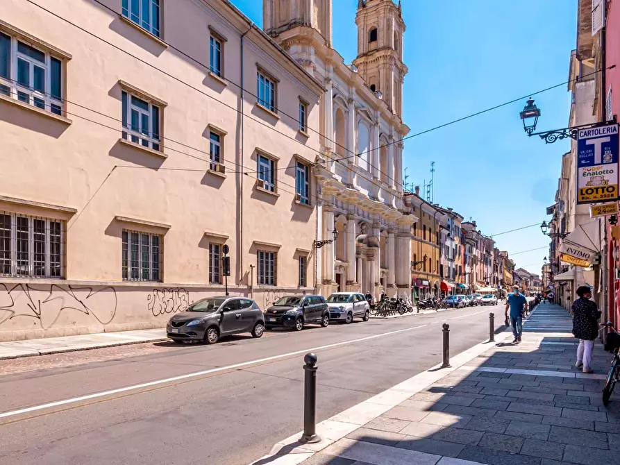 casa indipendente in vendita a Parma in zona Centro Storico