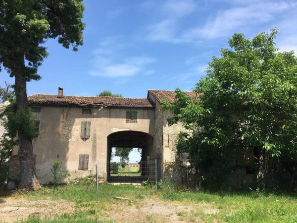 casa indipendente in vendita a Parma in zona Pilastrello