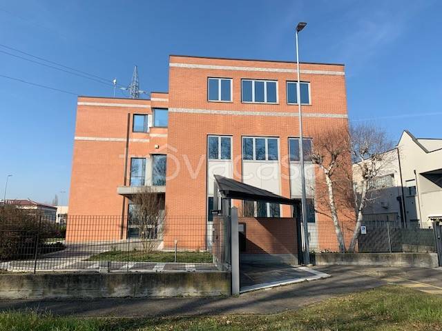 locale commerciale in vendita a Parma