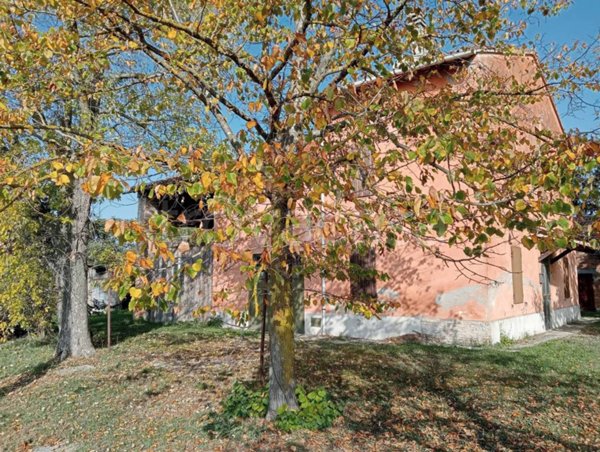 casa indipendente in vendita a Parma in zona Baganzola