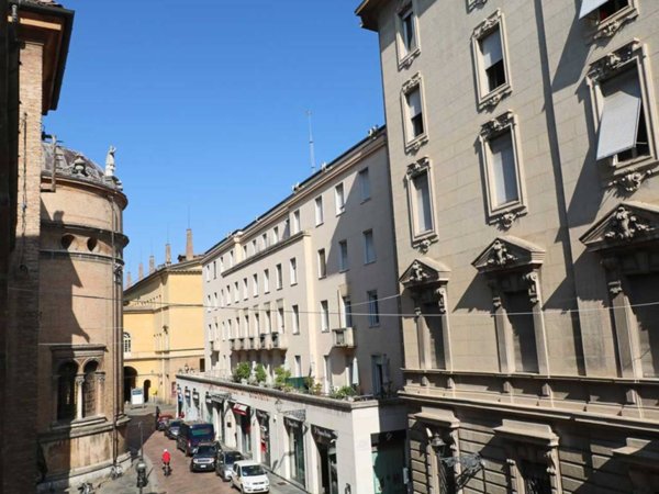 appartamento in vendita a Parma in zona Centro Storico