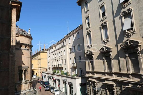 appartamento in vendita a Parma in zona Centro Storico