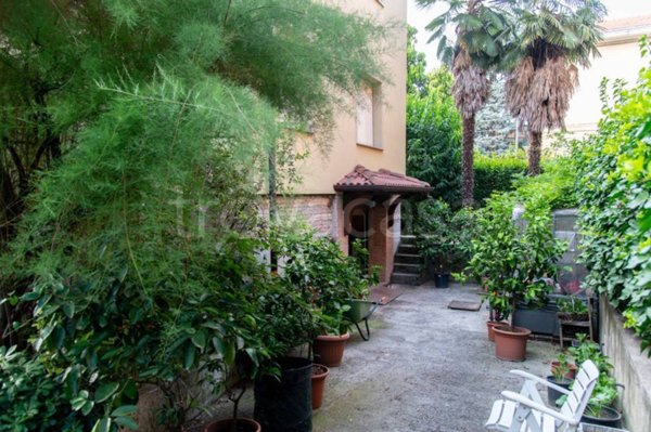 casa indipendente in vendita a Parma in zona San Leonardo