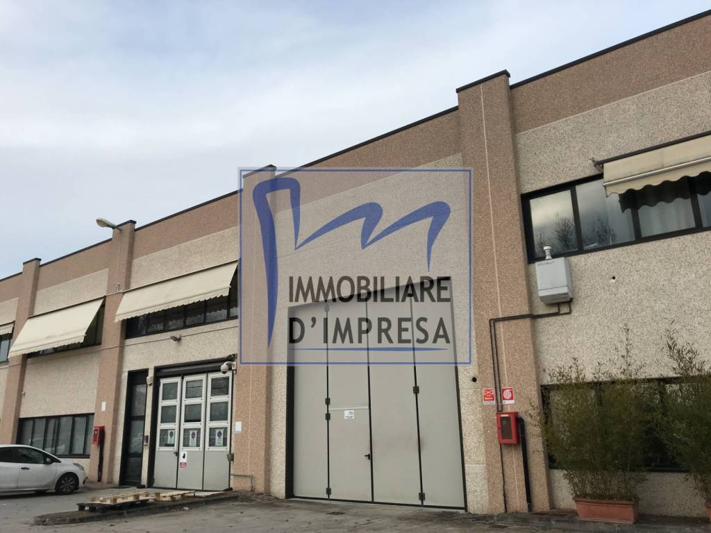 ufficio in vendita a Parma in zona San Lazzaro