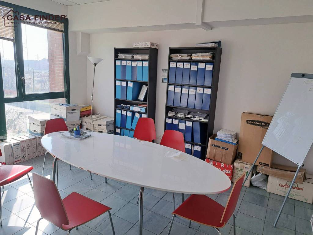 ufficio in vendita a Parma in zona San Martino / Paradigna