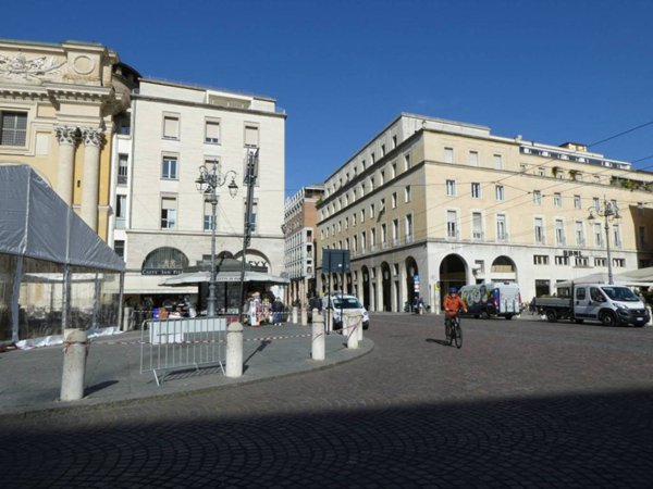 appartamento in vendita a Parma in zona Centro Storico