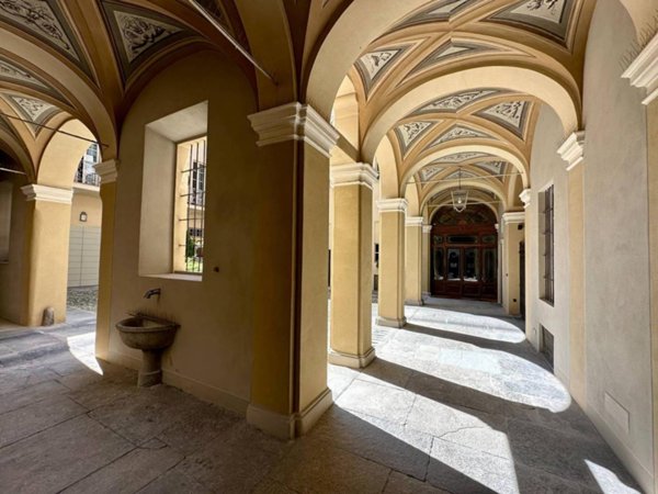 appartamento in vendita a Parma in zona Centro Storico