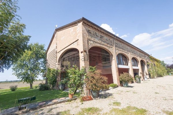casale in vendita a Parma
