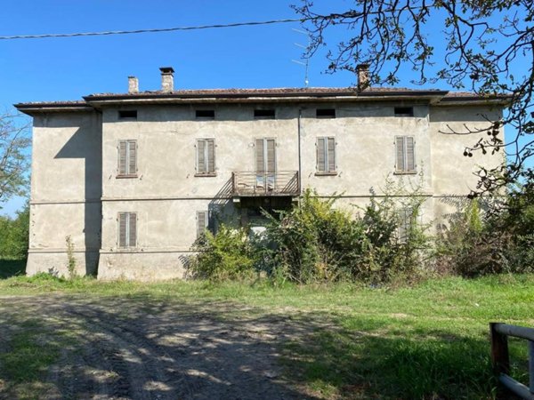 casa indipendente in vendita a Parma in zona Pilastrello