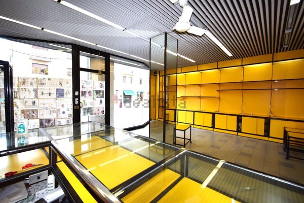 negozio in vendita a Parma