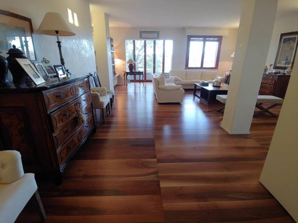 appartamento in vendita a Parma in zona Centro Storico