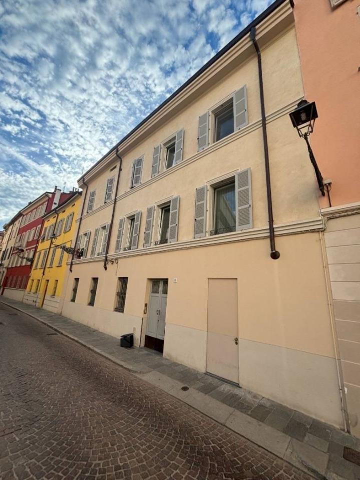 appartamento in vendita a Parma in zona Centro Storico