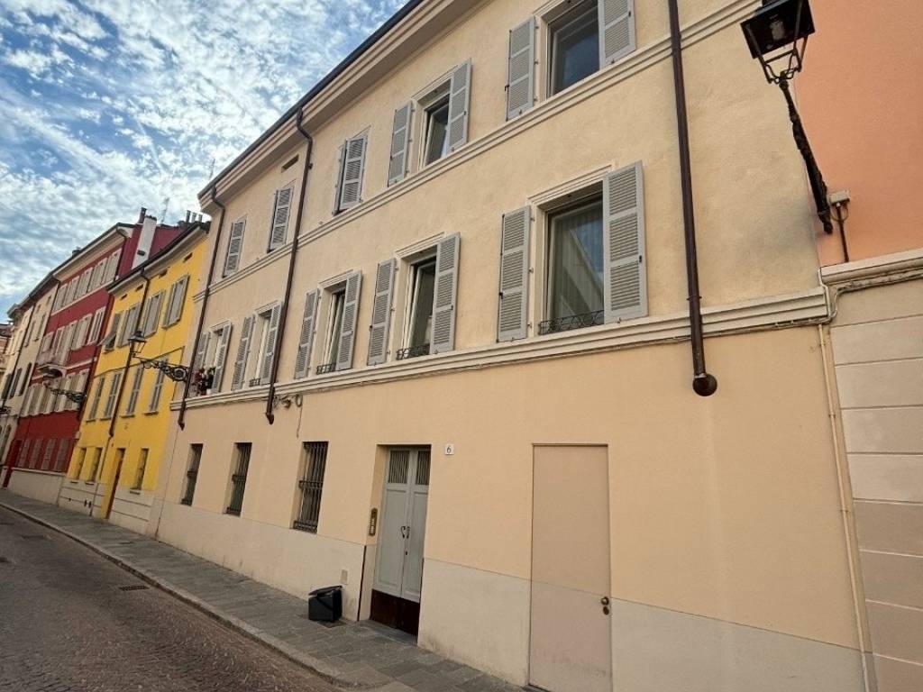 appartamento in vendita a Parma in zona Centro Storico