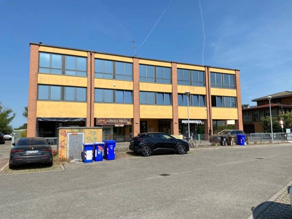 ufficio in vendita a Parma in zona Pablo