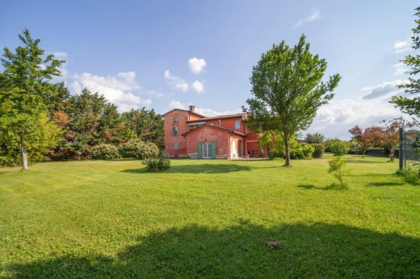 casa indipendente in vendita a Parma in zona Corcagnano