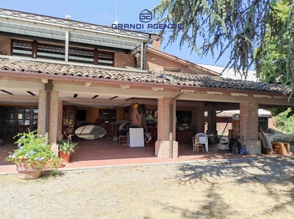 casa indipendente in vendita a Parma in zona Panocchia