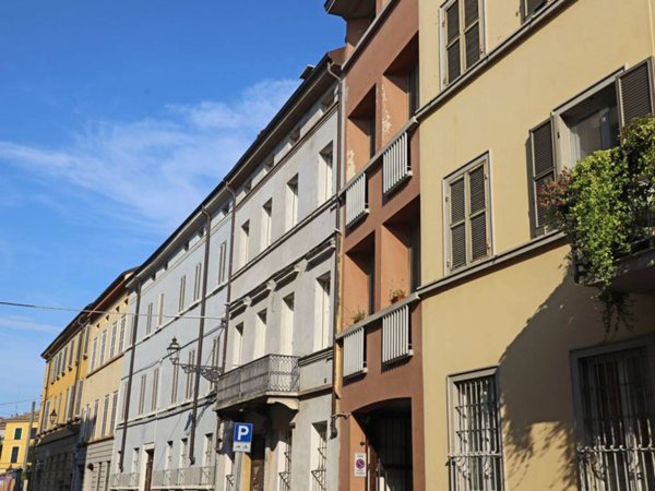 appartamento in vendita a Parma in zona Centro Storico