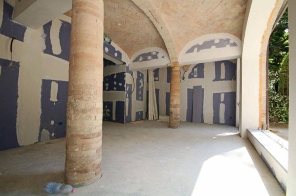 appartamento in vendita a Parma in zona Centro Storico