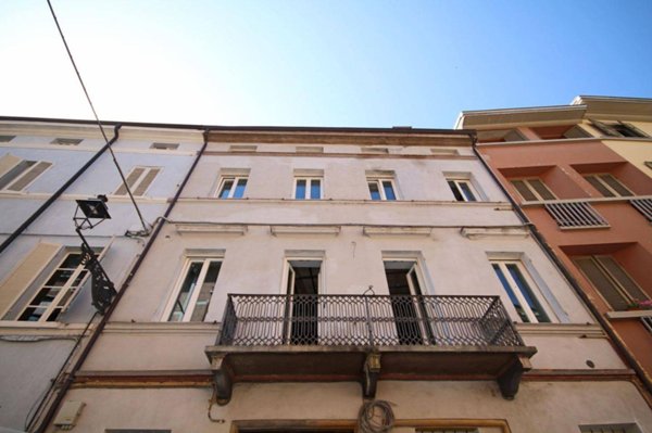 appartamento in vendita a Parma in zona Centro Storico