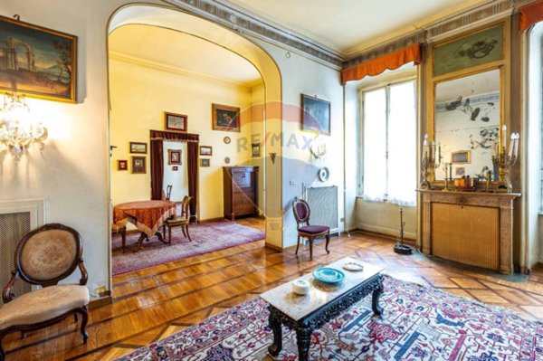 appartamento in vendita a Parma in zona Centro Storico