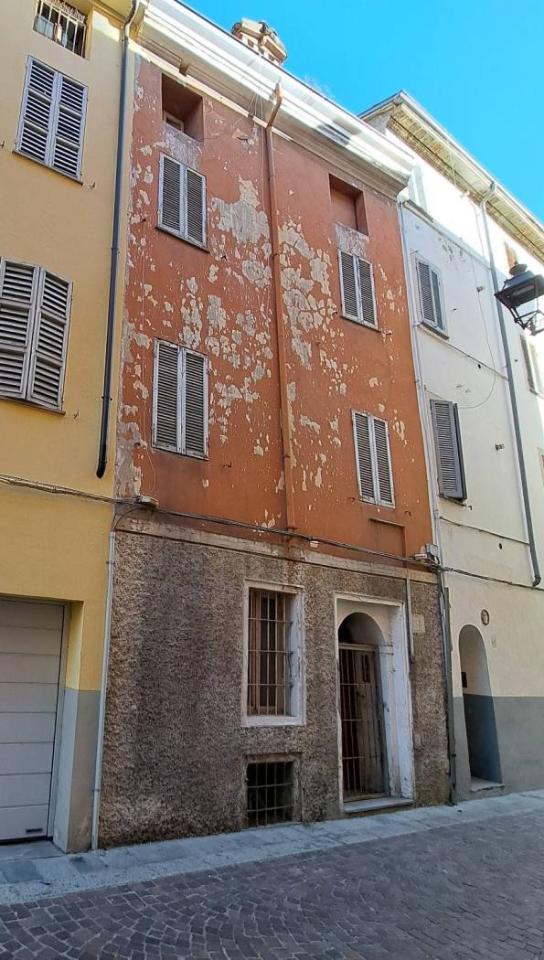 casa indipendente in vendita a Parma in zona Centro Storico