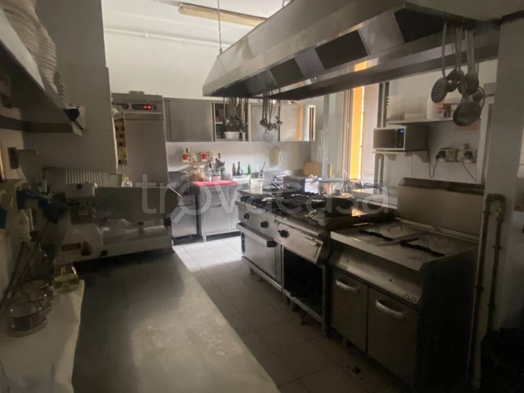 negozio in vendita a Parma in zona Centro Storico