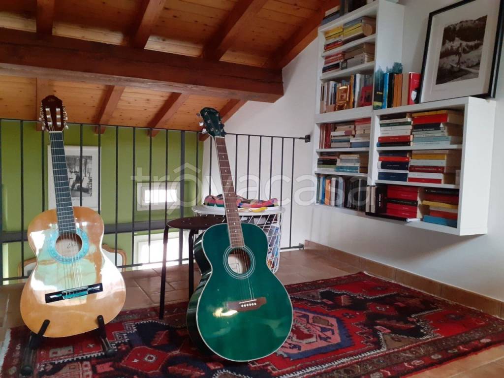 casa indipendente in vendita a Parma in zona Oltretorrente