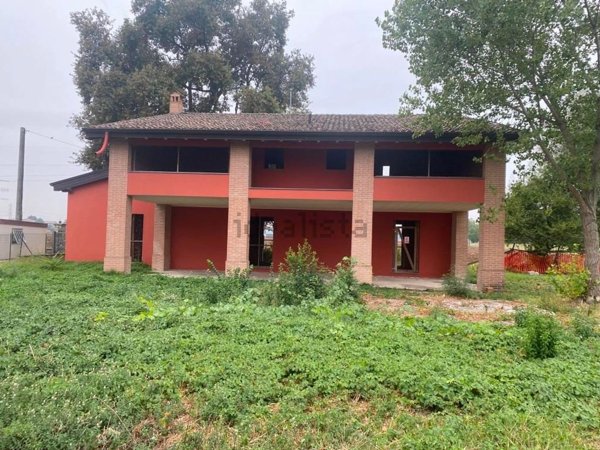 casa indipendente in vendita a Parma