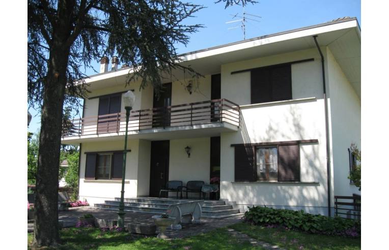 casa indipendente in vendita a Parma in zona Corcagnano